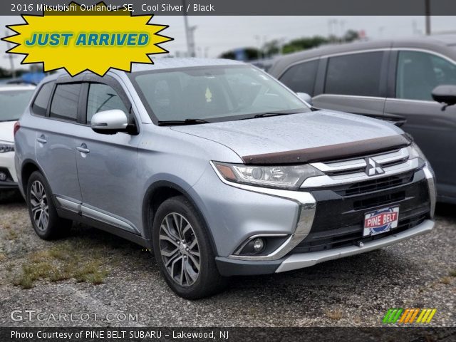 2016 Mitsubishi Outlander SE in Cool Silver