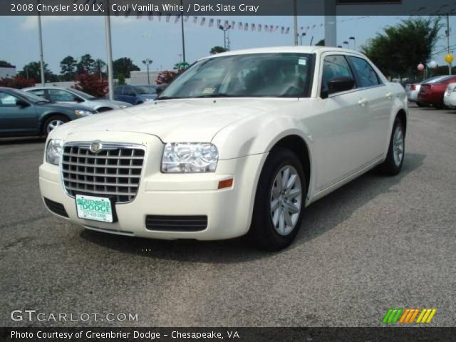 2008 Chrysler 300 LX in Cool Vanilla White