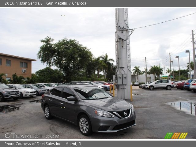 2016 Nissan Sentra S in Gun Metallic