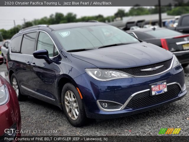 2020 Chrysler Pacifica Touring L in Jazz Blue Pearl