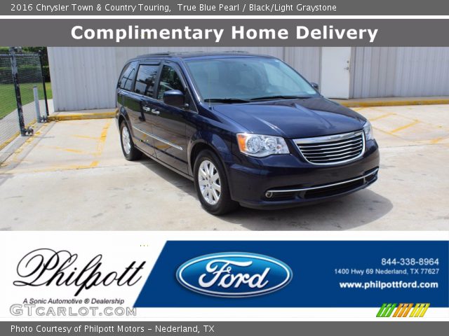 2016 Chrysler Town & Country Touring in True Blue Pearl