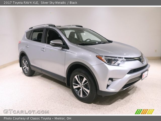 2017 Toyota RAV4 XLE in Silver Sky Metallic