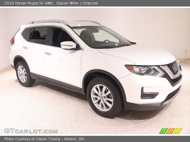 2019 Nissan Rogue SV AWD in Glacier White