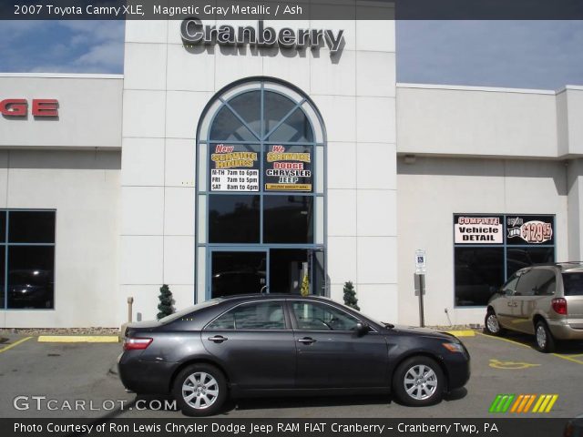2007 Toyota Camry XLE in Magnetic Gray Metallic