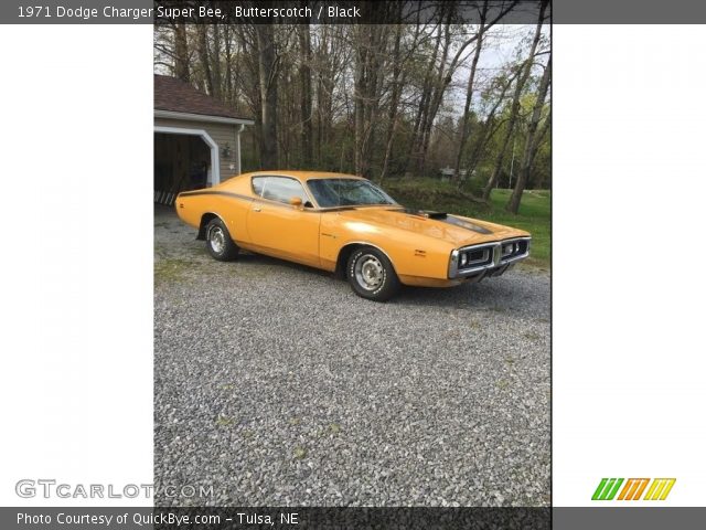 1971 Dodge Charger Super Bee in Butterscotch