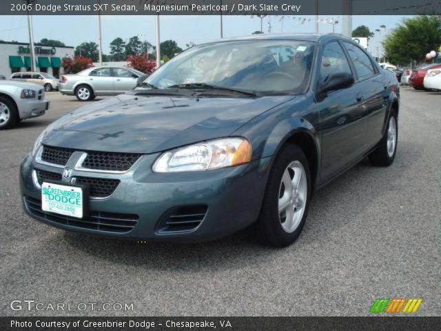 2006 Dodge Stratus SXT Sedan in Magnesium Pearlcoat