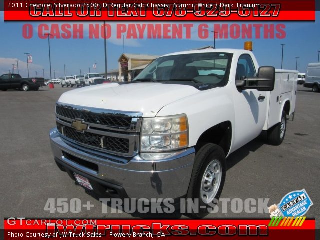 2011 Chevrolet Silverado 2500HD Regular Cab Chassis in Summit White