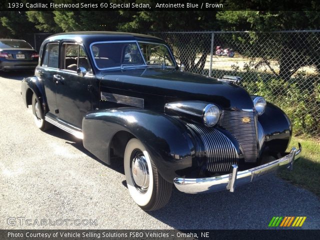 1939 Cadillac Fleetwood Series 60 Special Sedan in Antoinette Blue