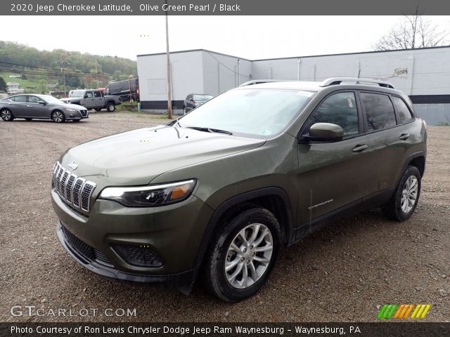 2020 Jeep Cherokee Latitude in Olive Green Pearl