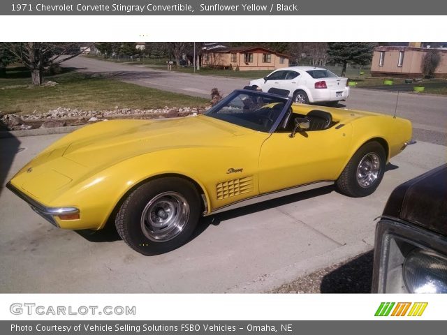 1971 Chevrolet Corvette Stingray Convertible in Sunflower Yellow