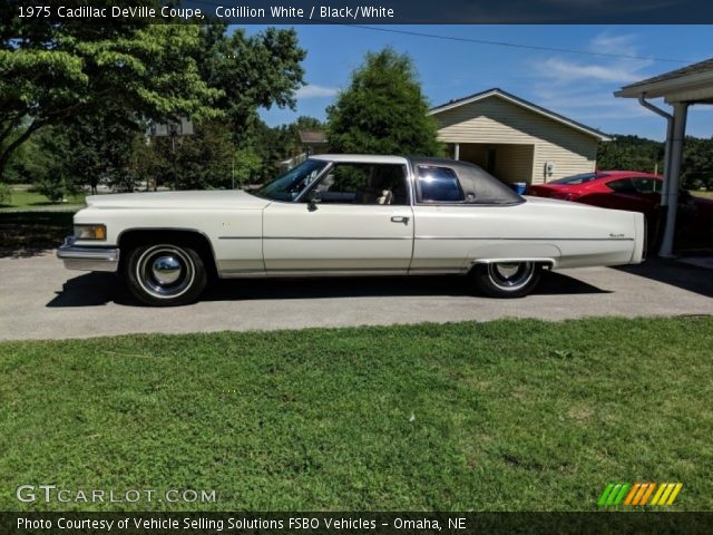 1975 Cadillac DeVille Coupe in Cotillion White