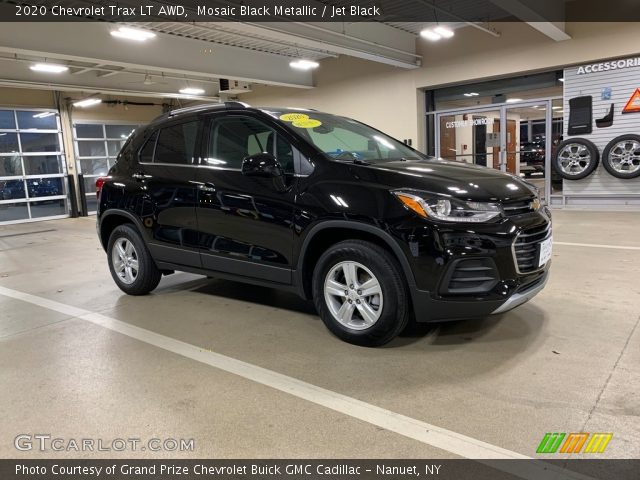 2020 Chevrolet Trax LT AWD in Mosaic Black Metallic