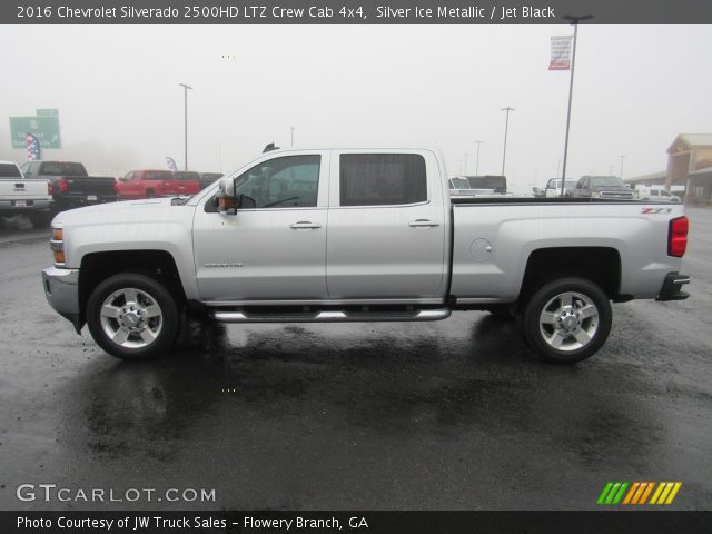 2016 Chevrolet Silverado 2500HD LTZ Crew Cab 4x4 in Silver Ice Metallic