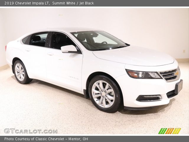 2019 Chevrolet Impala LT in Summit White