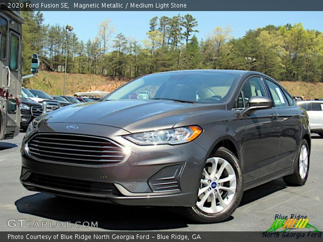 2020 Ford Fusion SE in Magnetic Metallic