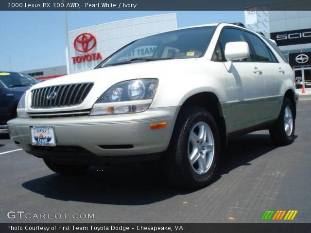 2000 Lexus RX 300 AWD in Pearl White