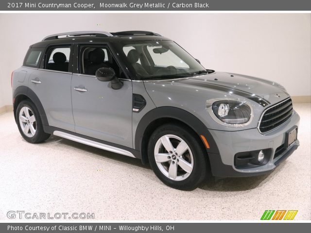 2017 Mini Countryman Cooper in Moonwalk Grey Metallic