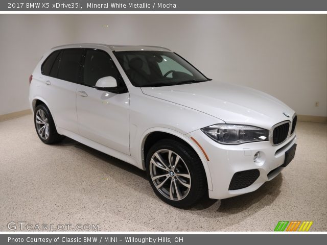 2017 BMW X5 xDrive35i in Mineral White Metallic