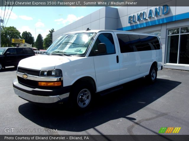 2019 Chevrolet Express 3500 Passenger LT in Summit White