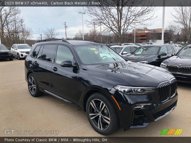 2020 BMW X7 xDrive40i in Carbon Black Metallic