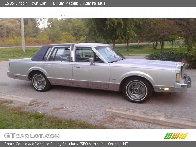 1985 Lincoln Town Car  in Platinum Metallic