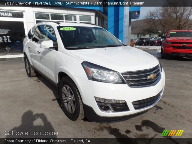 2017 Chevrolet Traverse LT AWD in Summit White