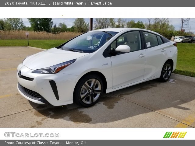 2020 Toyota Prius XLE in Blizzard White Pearl