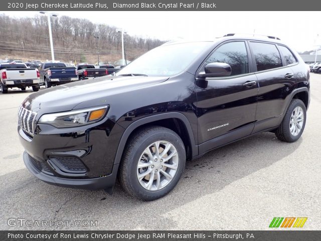 2020 Jeep Cherokee Latitude Plus in Diamond Black Crystal Pearl