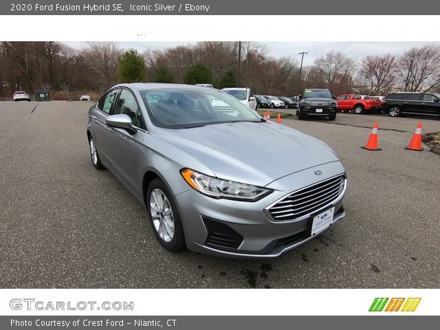 2020 Ford Fusion Hybrid SE in Iconic Silver