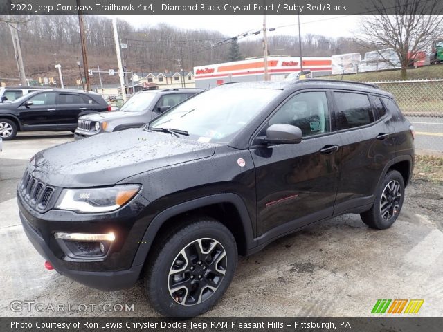 2020 Jeep Compass Trailhawk 4x4 in Diamond Black Crystal Pearl