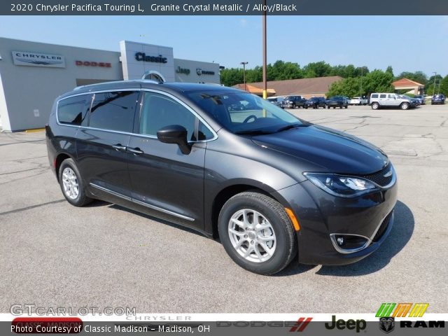 2020 Chrysler Pacifica Touring L in Granite Crystal Metallic