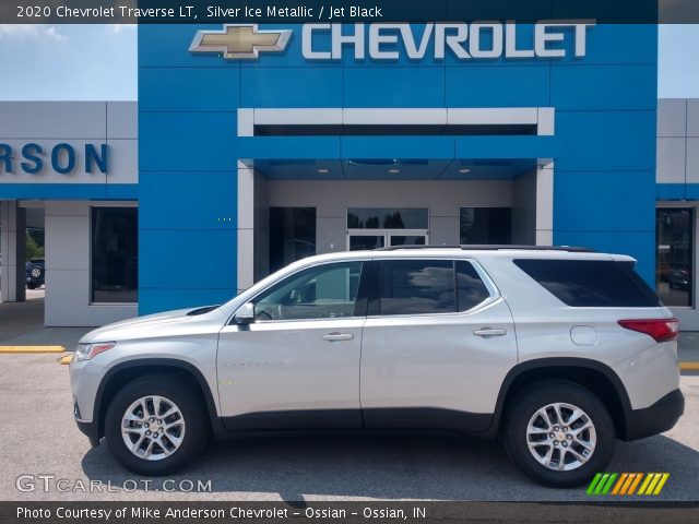 2020 Chevrolet Traverse LT in Silver Ice Metallic