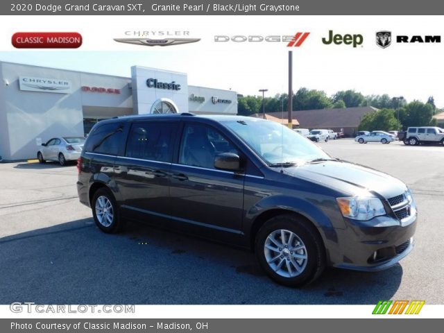 2020 Dodge Grand Caravan SXT in Granite Pearl