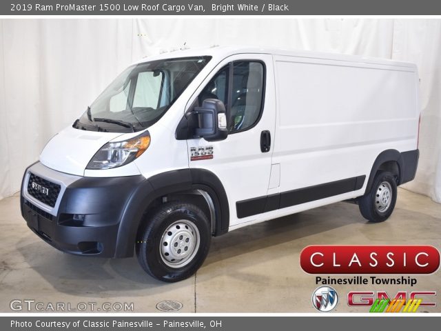 2019 Ram ProMaster 1500 Low Roof Cargo Van in Bright White