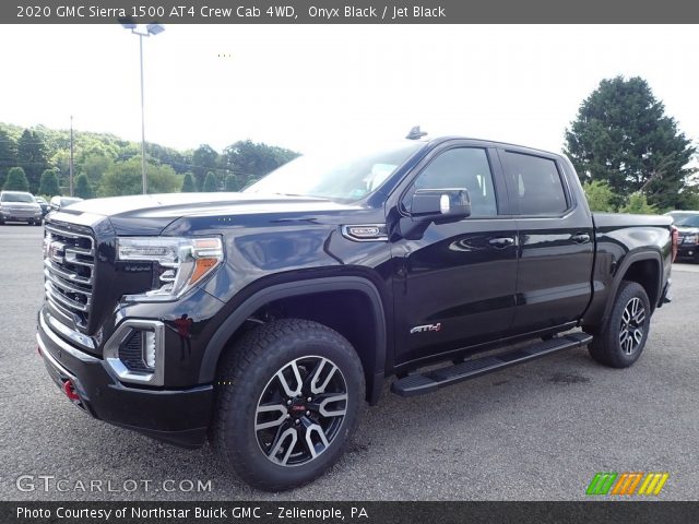 2020 GMC Sierra 1500 AT4 Crew Cab 4WD in Onyx Black