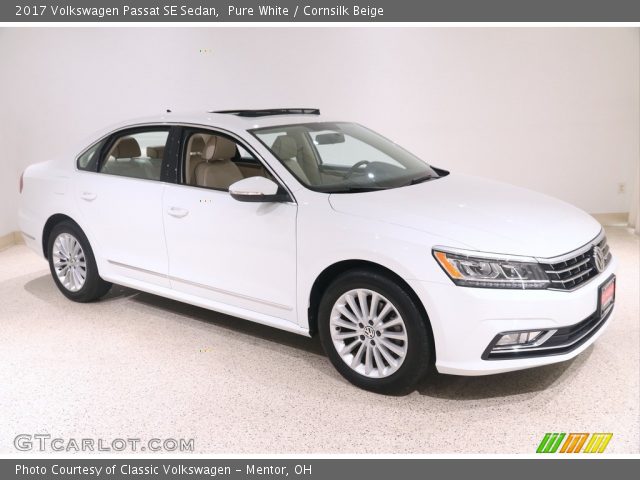 2017 Volkswagen Passat SE Sedan in Pure White