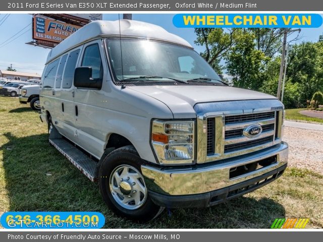 2011 Ford E Series Van E350 XLT Extended Passenger in Oxford White