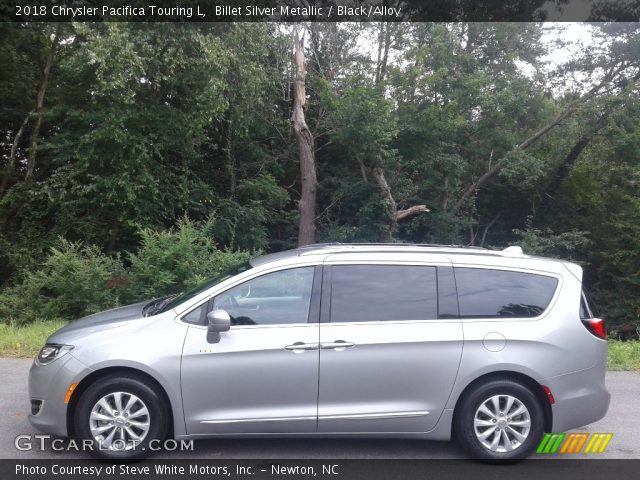 2018 Chrysler Pacifica Touring L in Billet Silver Metallic