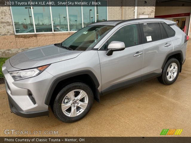 2020 Toyota RAV4 XLE AWD in Silver Sky Metallic