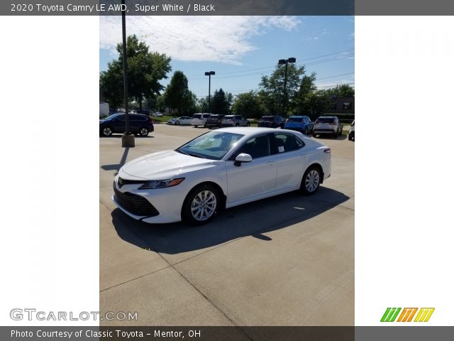 2020 Toyota Camry LE AWD in Super White