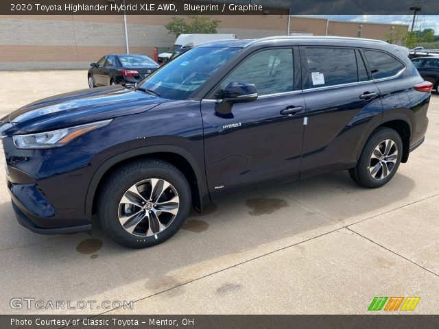 2020 Toyota Highlander Hybrid XLE AWD in Blueprint