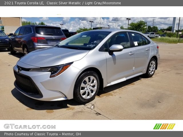 2021 Toyota Corolla LE in Classic Silver Metallic