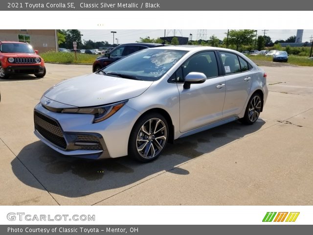 2021 Toyota Corolla SE in Classic Silver Metallic