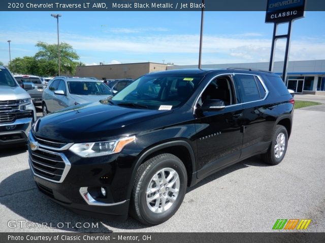 2020 Chevrolet Traverse LT AWD in Mosaic Black Metallic