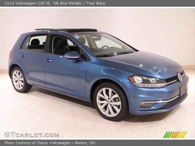 2019 Volkswagen Golf SE in Silk Blue Metallic