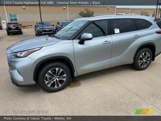2020 Toyota Highlander XLE AWD in Celestial Silver Metallic