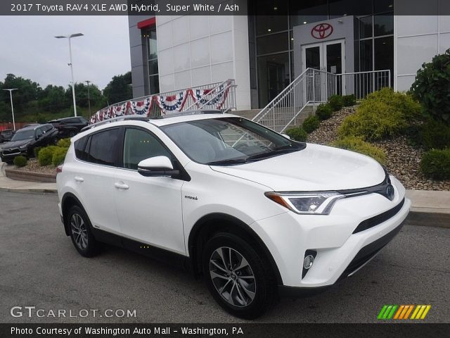 2017 Toyota RAV4 XLE AWD Hybrid in Super White