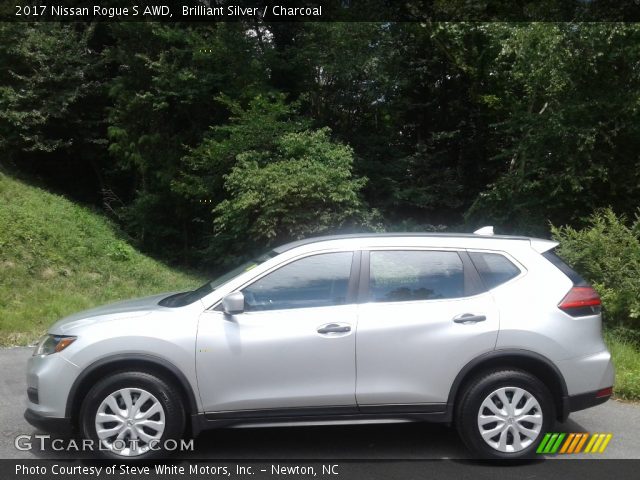 2017 Nissan Rogue S AWD in Brilliant Silver