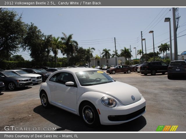 2012 Volkswagen Beetle 2.5L in Candy White