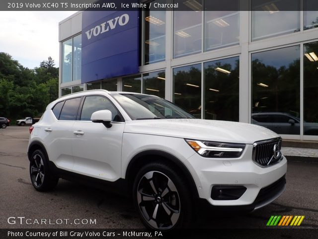 2019 Volvo XC40 T5 Inscription AWD in Ice White